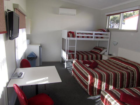 The Highlander Motel - 24HR Check In - Accommodation Yamba 22