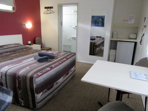 The Highlander Motel - 24HR Check In - Accommodation Yamba 1
