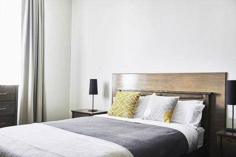Plough Hotel - Accommodation Yamba 0