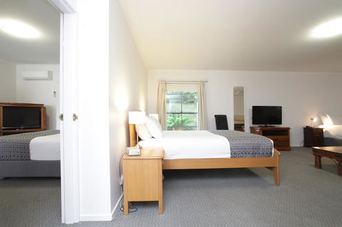 Quality Inn & Suites The Menzies - Accommodation Yamba 11