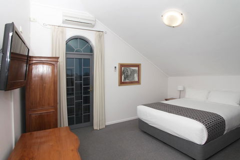 Quality Inn & Suites The Menzies - Accommodation Yamba 28