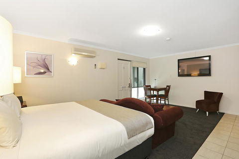 Quality Inn & Suites The Menzies - Accommodation Yamba 38
