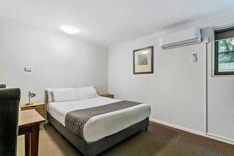 Quality Inn & Suites The Menzies - Accommodation Yamba 3