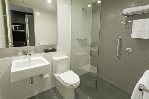 Causeway 353 Hotel - Accommodation Yamba 2