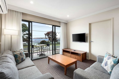 Quality Hotel Bayside Geelong - Accommodation Yamba 1
