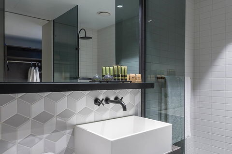 Peppers Docklands - Accommodation Yamba 22