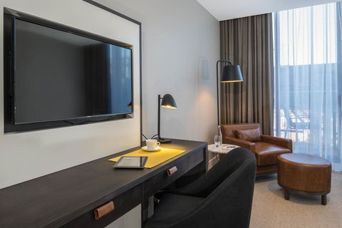 Peppers Docklands - Accommodation Yamba 12