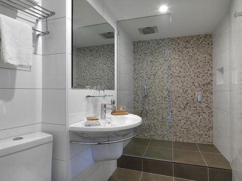 Hotel Grand Chancellor Melbourne - Accommodation Yamba 6