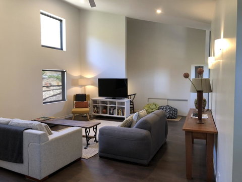 Saje\'s House & Pod - Accommodation Yamba 0