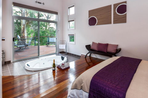 Blue Ridge Retreat - Accommodation Yamba 0