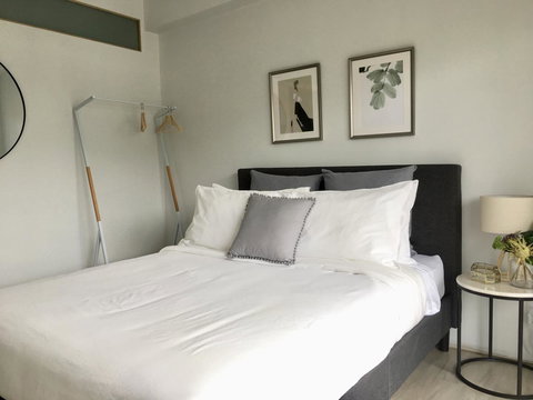 The Wheelhouse - 2BR Waterfront Apt In Town - Accommodation Yamba 9