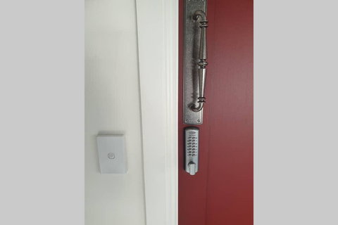 The Bower@ Kings Cottage - Accommodation Yamba 2