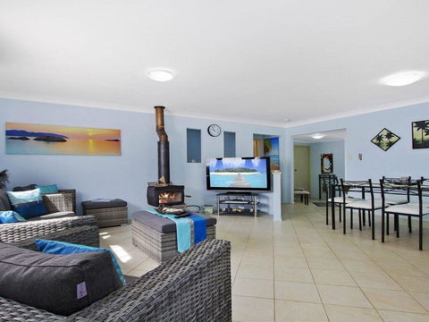 The Burra Break - 3 Minute Walk To Beach Access - Accommodation Yamba 0