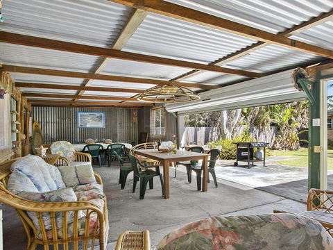 The Burra Break - 3 Minute Walk To Beach Access - Accommodation Yamba 1