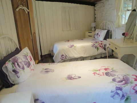 The Cottage - Accommodation Yamba 3