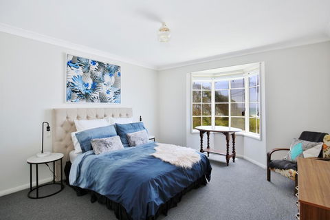 The Crescent - Pet Friendly - 1 Min To Beach - Accommodation Yamba 0