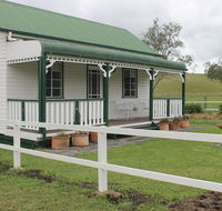 The Dollhouse Cottage - Accommodation Yamba