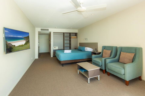 The Dorsal Boutique Hotel - Accommodation Yamba 3