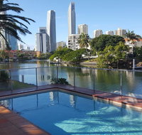 The Emerald Surfers Paradise - Accommodation Yamba