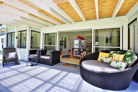The Endless Summer @ Culburra - Pet Friendly - 2 Mins To Beach - Accommodation Yamba 0