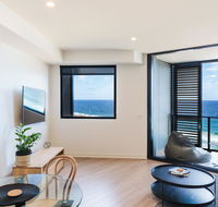 The Edge - Luxurious Waterfront Apartment - Accommodation Yamba
