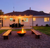 The Farmhouse. - Accommodation Yamba