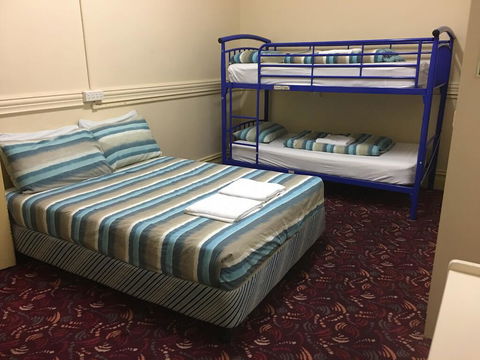 The Formby Hotel - Accommodation Yamba 2