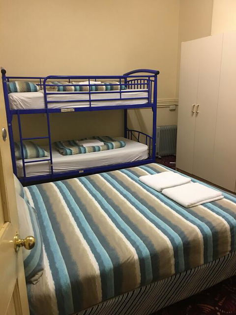The Formby Hotel - Accommodation Yamba 3