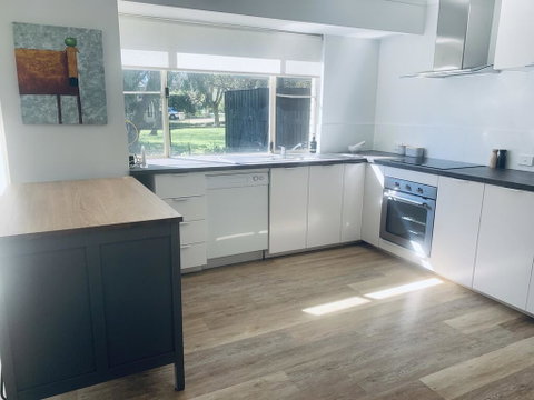 The Lake House - Accommodation Yamba 1