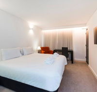 The Nest - Spacious Studio on Newcastle St with Roof Terrace - Accommodation Yamba