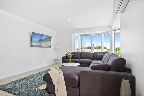 The Orient - Family & Pet Friendly - Huge Spa - Accommodation Yamba 2