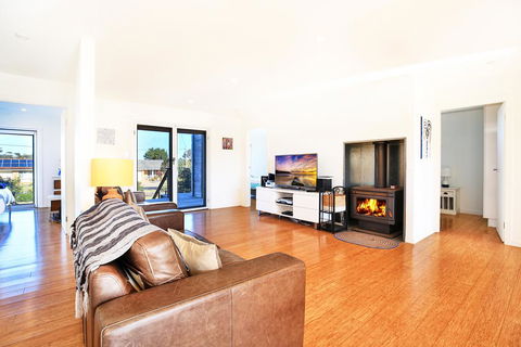 The Palings At Culburra - Pet Friendly - Accommodation Yamba 3