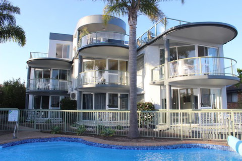 The Palms Apartments - Accommodation Yamba 2