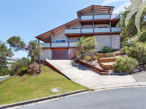 The Pole House - Accommodation Yamba 1