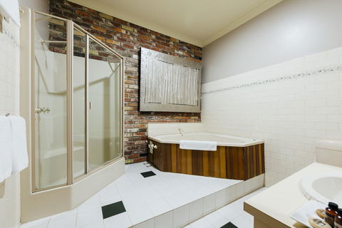 The Royal Daylesford Hotel - Accommodation Yamba 1