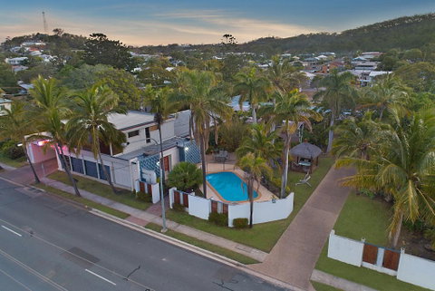 The Sleep Factory - Accommodation Yamba 3