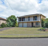 The Verandah' 9 Hanson Avenue - fantastic child friendly home - Accommodation Yamba