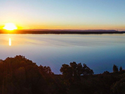 The Wharf House - Budgewoi - Accommodation Yamba 2