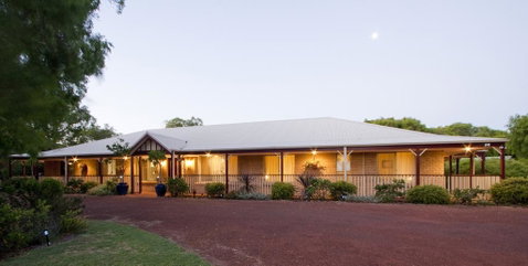Toby Inlet Homestead - Accommodation Yamba 0