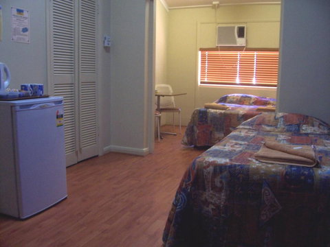 Todd Tavern - Accommodation Yamba 3