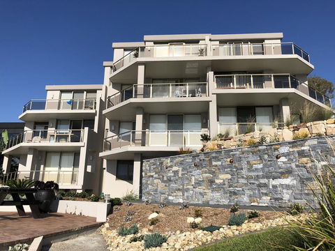 Toowoon Bay Beachfront Apartment - Accommodation Yamba 2
