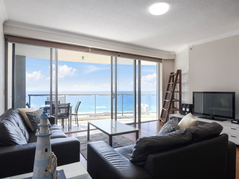 Towers Of Chevron - Private Apartments - Accommodation Yamba 1