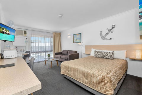 Tweed Harbour Motor Inn - Accommodation Yamba 1