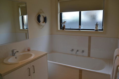 Ulmara Unit 1 - Accommodation Yamba 2