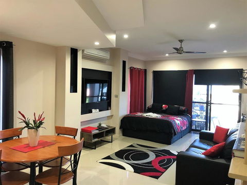Ultra Modern Private Studio Room - Accommodation Yamba 0