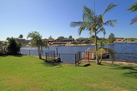 Unbeatable Waterfront Location - Accommodation Yamba 0
