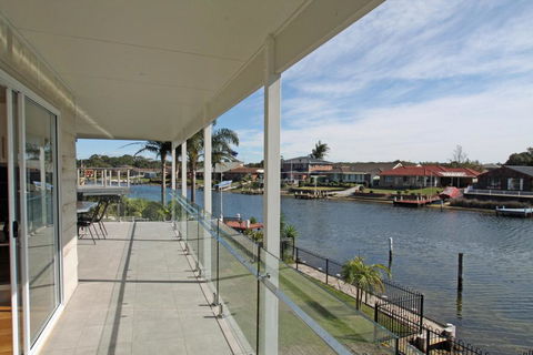 Unbeatable Waterfront Location - Accommodation Yamba 1