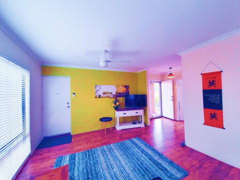 Unique Bouvard Beach House Mandurah - Accommodation Yamba 0