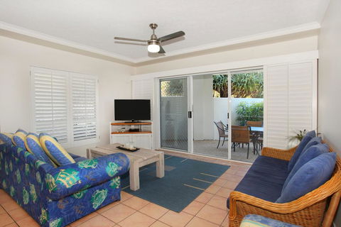 Unit 1 Marcoola Sunrise - Marcoola Beach - Accommodation Yamba 2
