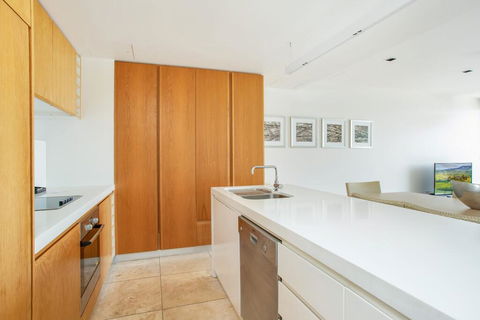 Unit 101 Plantation Resort - Rainbow Beach, Plantation Resort, Second Floor, Aircon, Pool, Spa - Accommodation Yamba 1